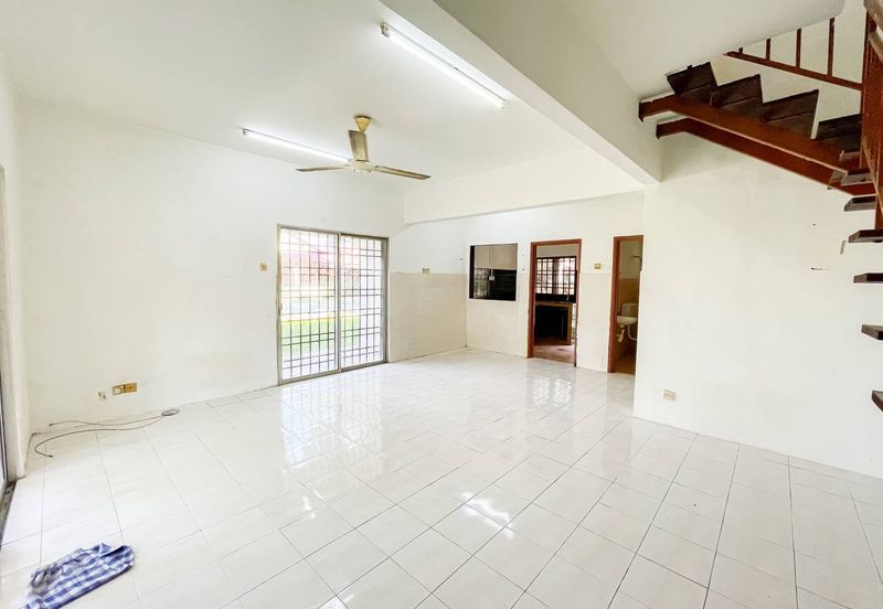 JALAN SP 7/4 BANDAR SAUJANA PUTRA