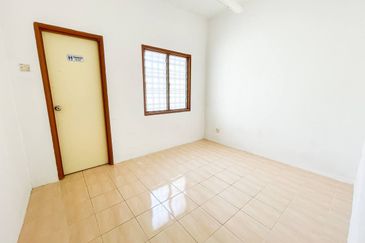 JALAN SP 7/4 BANDAR SAUJANA PUTRA