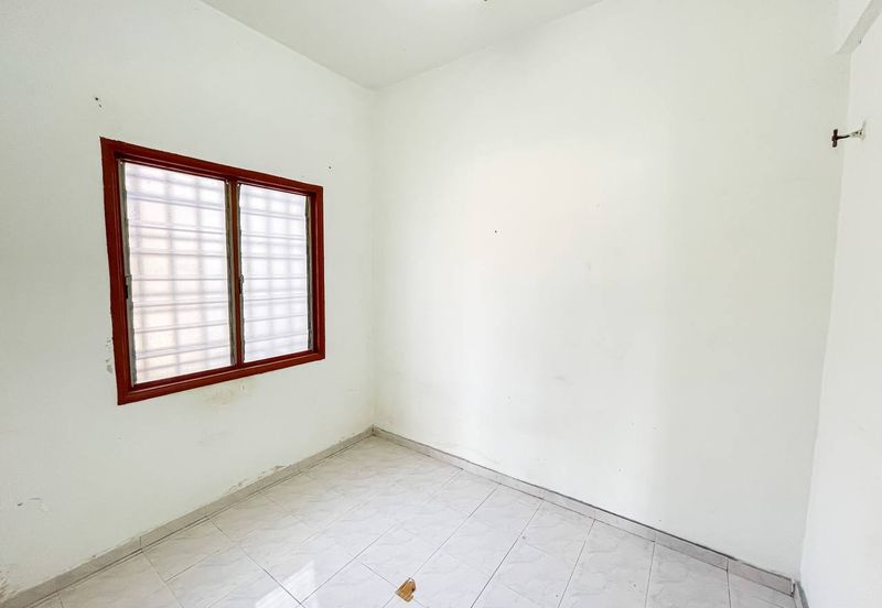 JALAN SP 7/4 BANDAR SAUJANA PUTRA