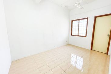 JALAN SP 7/4 BANDAR SAUJANA PUTRA