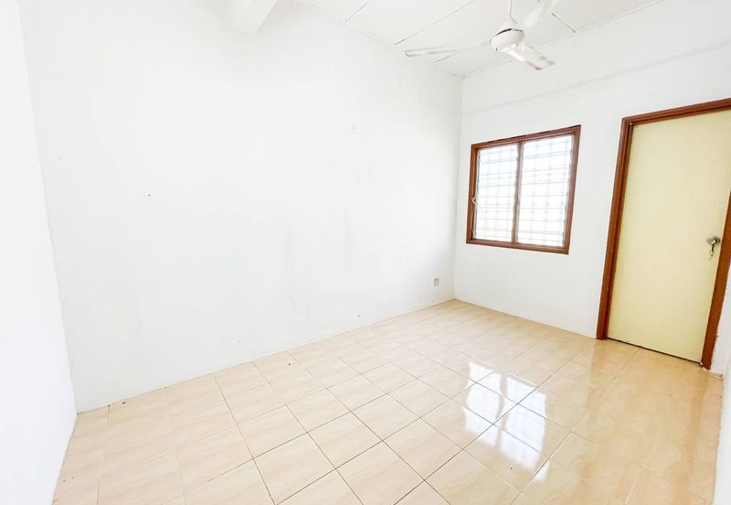 JALAN SP 7/4 BANDAR SAUJANA PUTRA