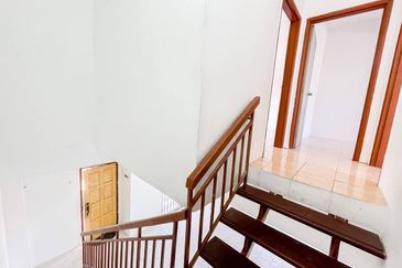 JALAN SP 7/4 BANDAR SAUJANA PUTRA