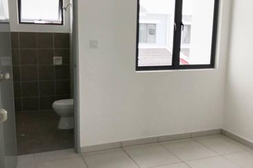 Facing Open New House Double Storey Alam Suria Enclave For Sale 