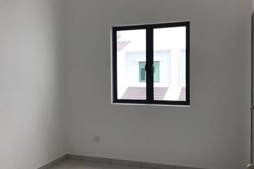 Facing Open New House Double Storey Alam Suria Enclave For Sale 