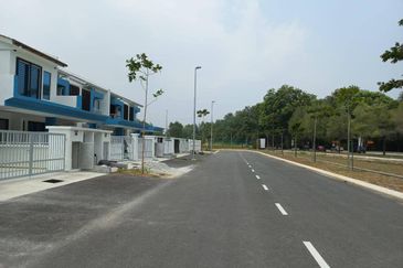 Facing Open New House Double Storey Alam Suria Enclave For Sale 