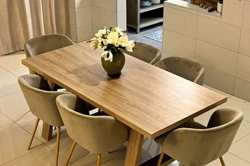 Lake Point Residence