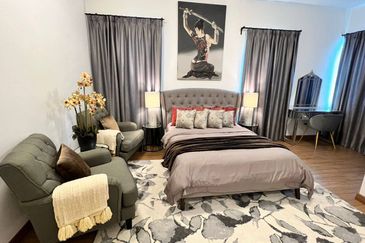 Lake Point Residence