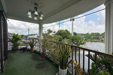 JALAN SP 7/4 BANDAR SAUJANA PUTRA