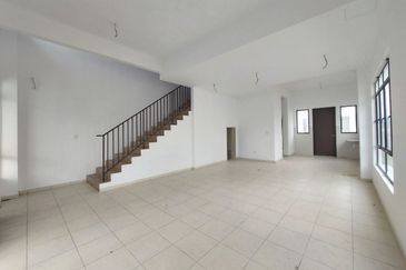 Extra Land End Lot Double Storey Type B Myra Alam