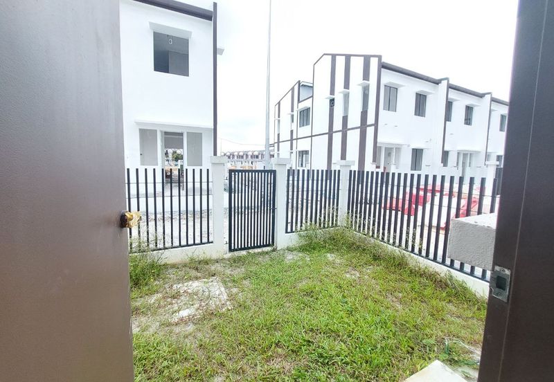 Extra Land End Lot Double Storey Type B Myra Alam