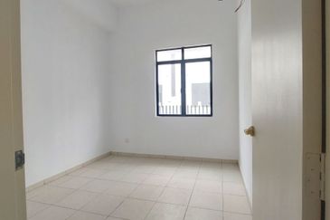 Extra Land End Lot Double Storey Type B Myra Alam