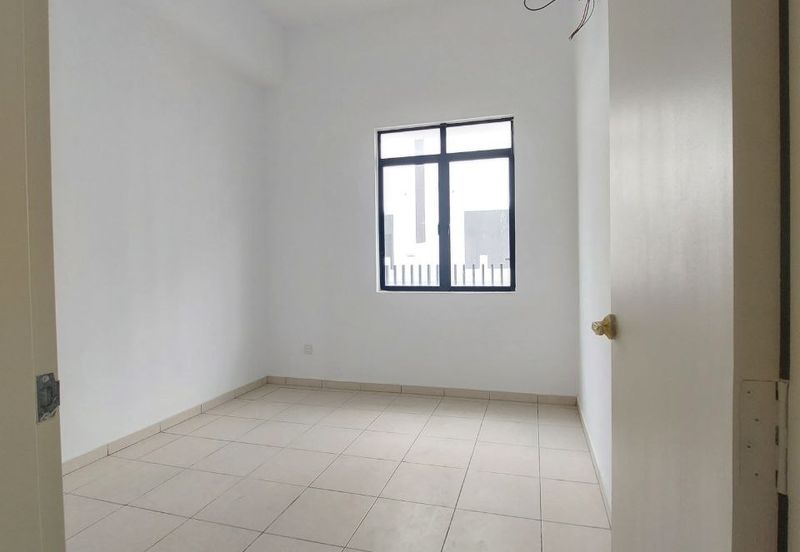 Extra Land End Lot Double Storey Type B Myra Alam