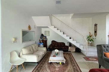 Laman Delfina @ Nilai Impian