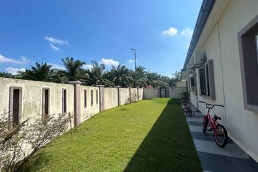 Taman Dato Hormat, Telok Panglima Garang