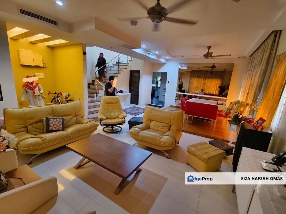 End Lot Renovated Double Storey For Sale , Selangor, Shah Alam