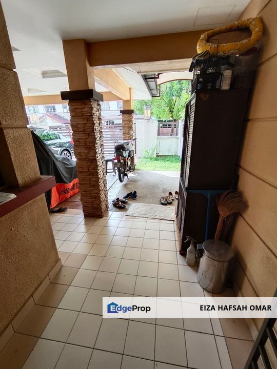 End Lot Renovated Double Storey For Sale , Selangor, Shah Alam