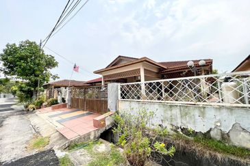 Persiaran Desa Pinggiran Putra 