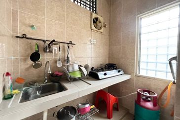 Persiaran Desa Pinggiran Putra 