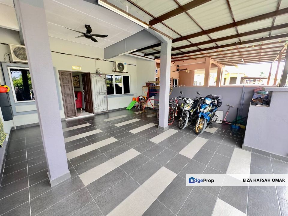 Facing Open Renoved Single Storey For sale , Selangor, Shah Alam