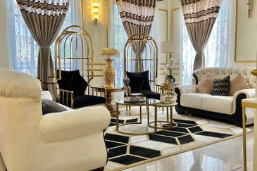 Puncak Pinggiran Putra