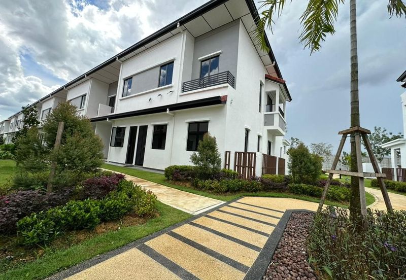 Reef Of Tropics, Setia Eco Glades