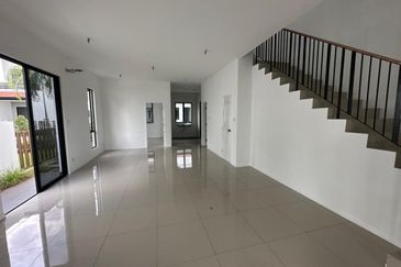 Reef Of Tropics, Setia Eco Glades