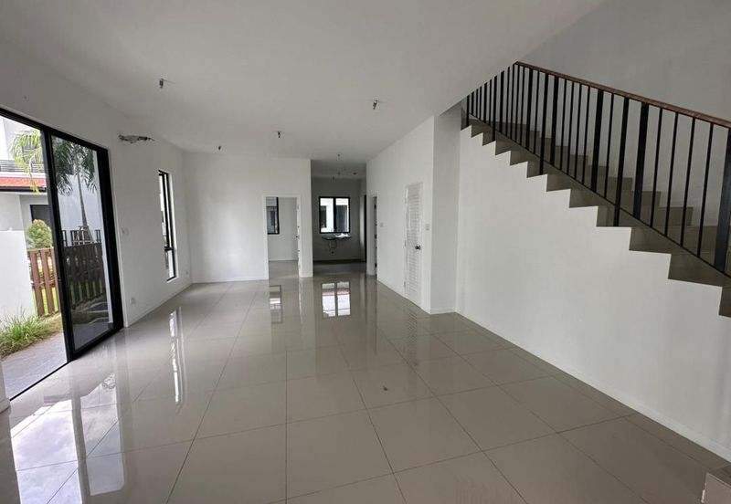 Reef Of Tropics, Setia Eco Glades