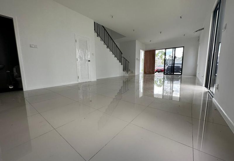 Reef Of Tropics, Setia Eco Glades