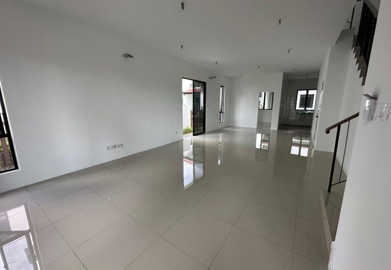 Reef Of Tropics, Setia Eco Glades