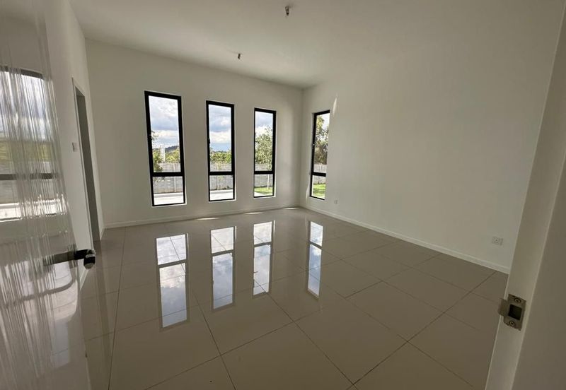 Reef Of Tropics, Setia Eco Glades