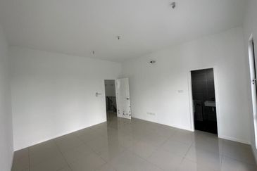 Reef Of Tropics, Setia Eco Glades