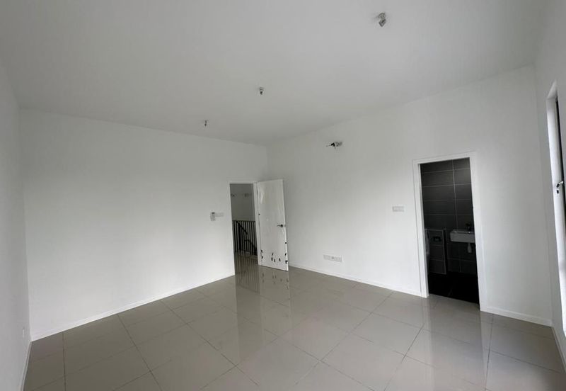 Reef Of Tropics, Setia Eco Glades