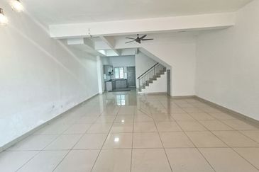 Desa Salak Akasia, Sepang