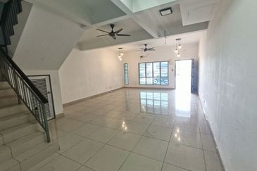 Desa Salak Akasia, Sepang