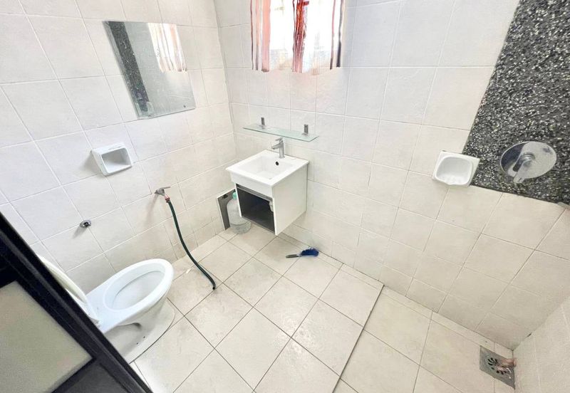 Seksyen 6 @ Bandar Bukit Mahkota