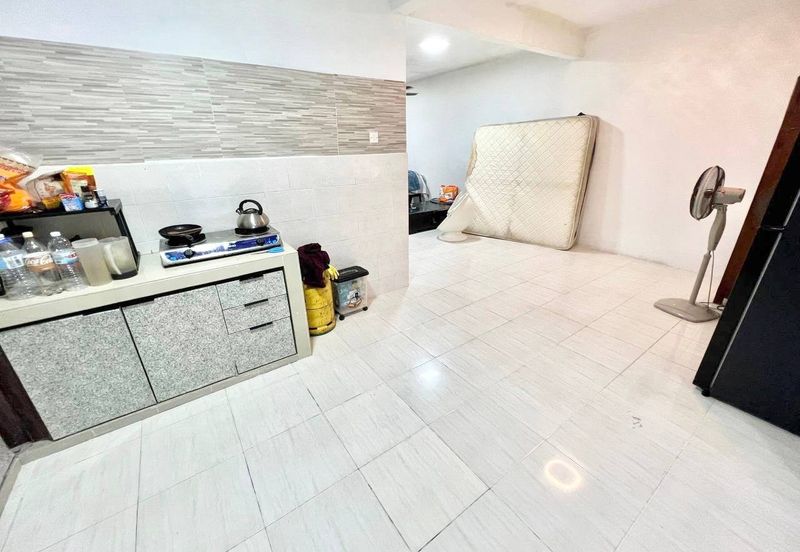 Seksyen 6 @ Bandar Bukit Mahkota