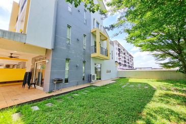 Corner Lot Facing Open 3 Storey For Sale 