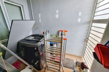 Corner Lot Facing Open 3 Storey For Sale 