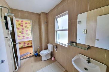 Corner Lot Facing Open 3 Storey For Sale 