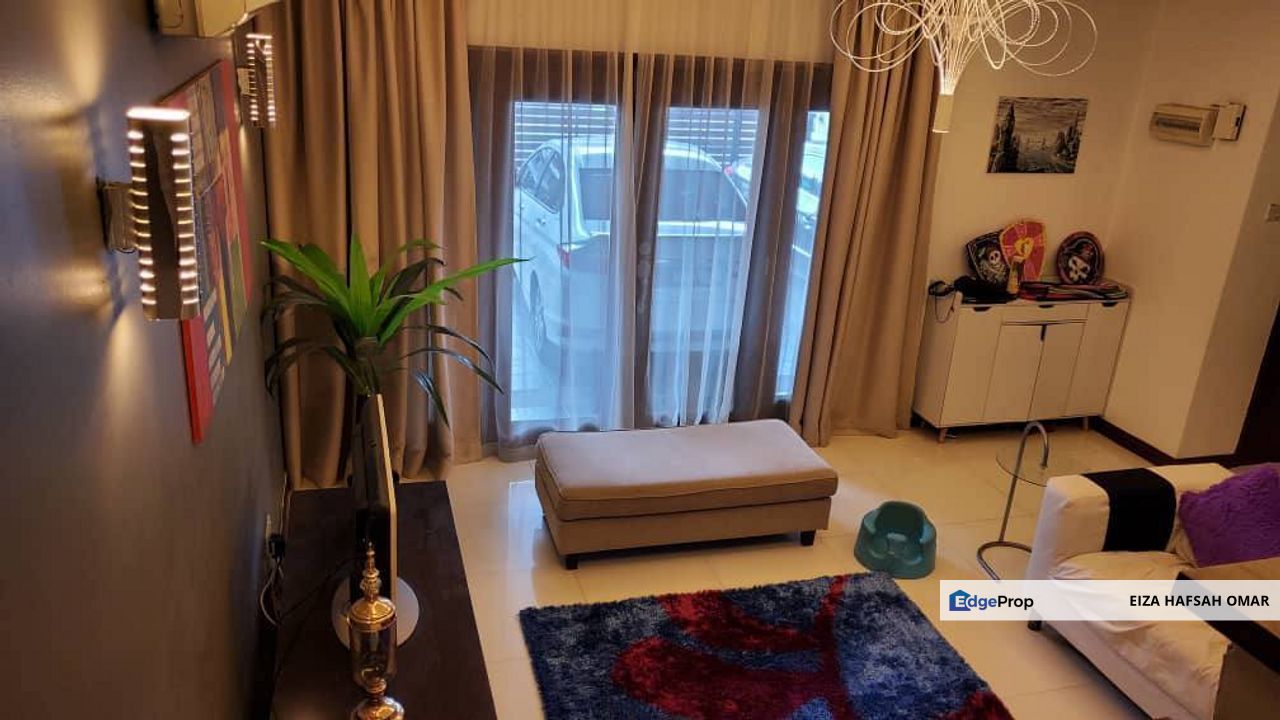 Fully Renovated 2.5 Storey Terrace For Sale , Selangor, Kota Damansara
