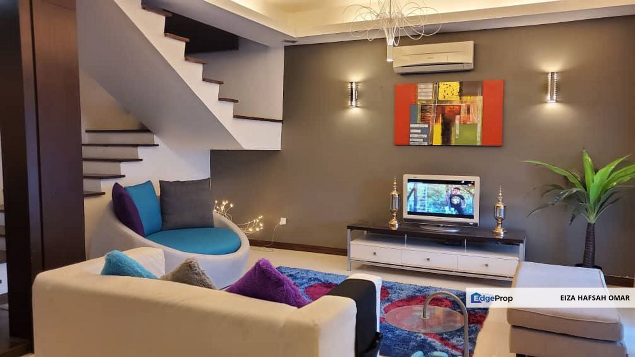 Fully Renovated 2.5 Storey Terrace For Sale , Selangor, Kota Damansara