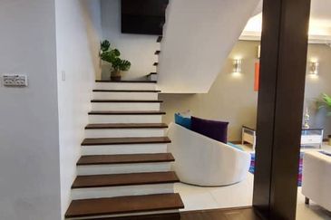 Seksyen 11, Kota Damansara