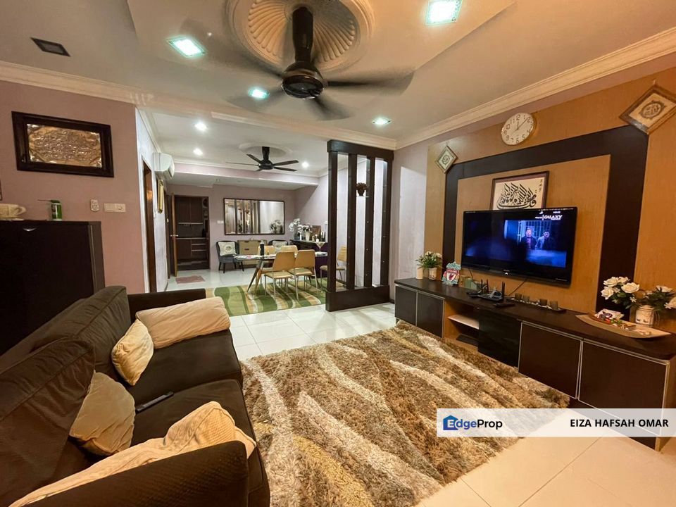 Facing Open Renoved & Extend Double Storey Superlink Seksyen U9 For Sale , Selangor, Shah Alam