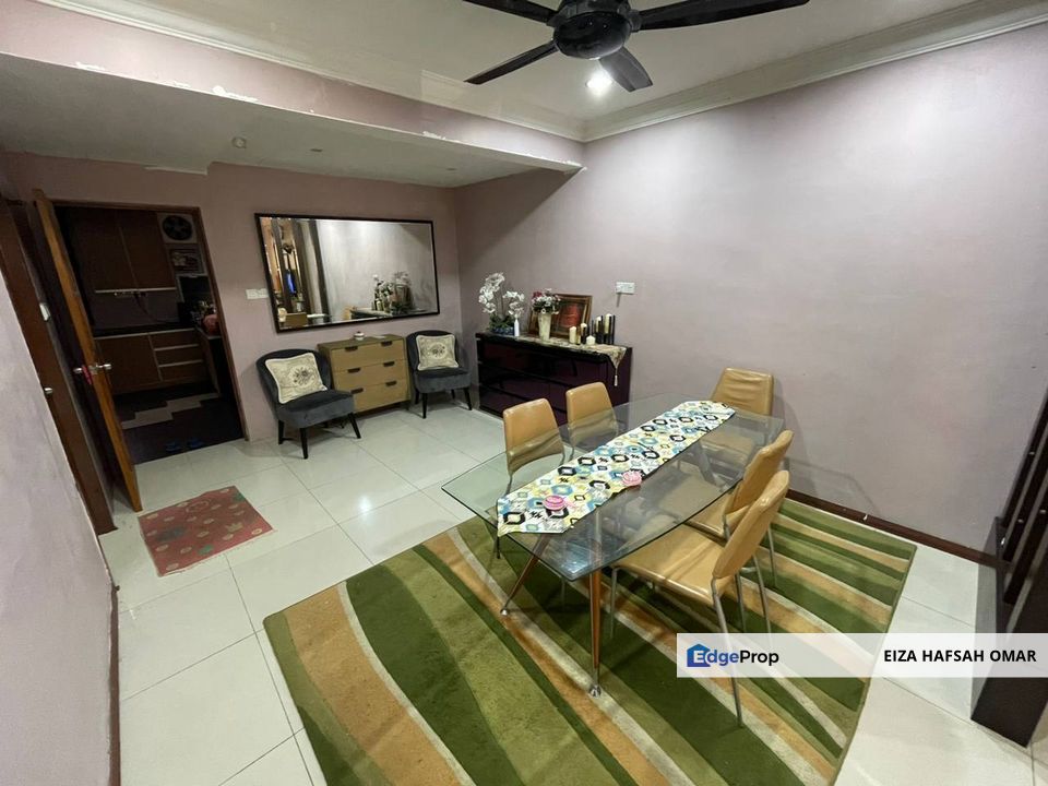 Facing Open Renoved & Extend Double Storey Superlink Seksyen U9 For Sale , Selangor, Shah Alam