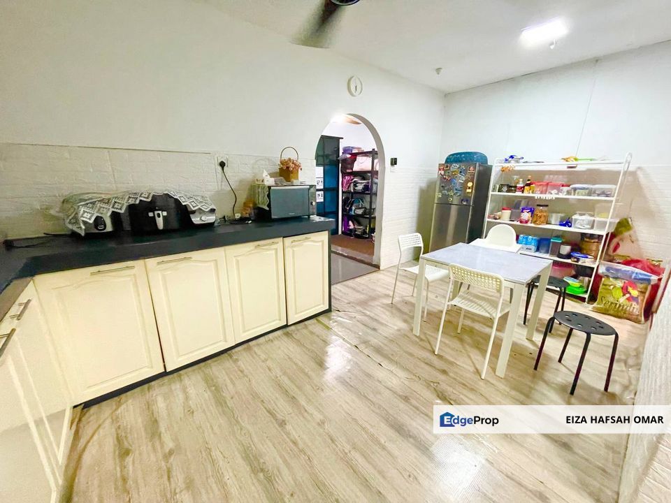 Facing Open Double Storey Waking Distance To Komuter Bebas Banjir for sale , Selangor, Shah Alam