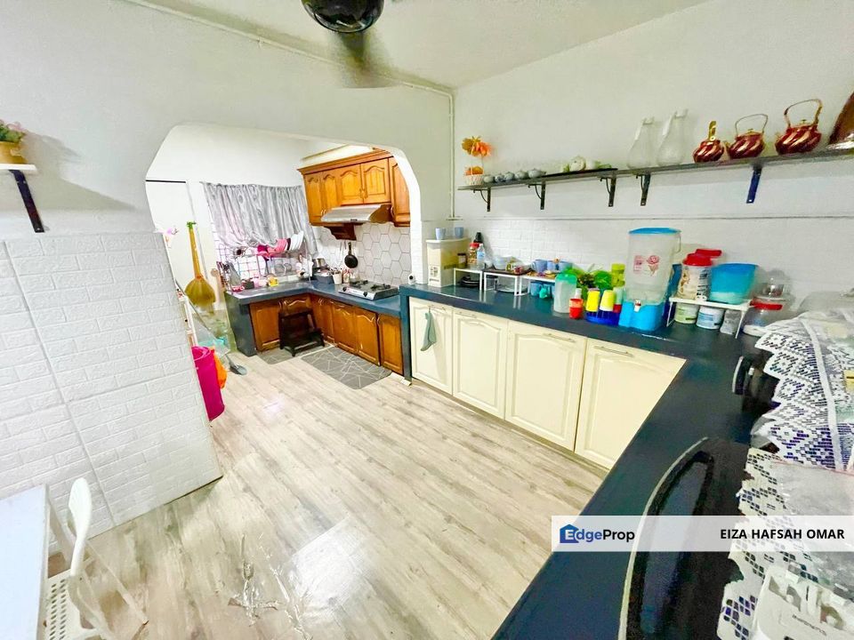 Facing Open Double Storey Waking Distance To Komuter Bebas Banjir for sale , Selangor, Shah Alam