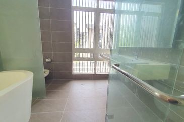 Duta Villa, Presint 14