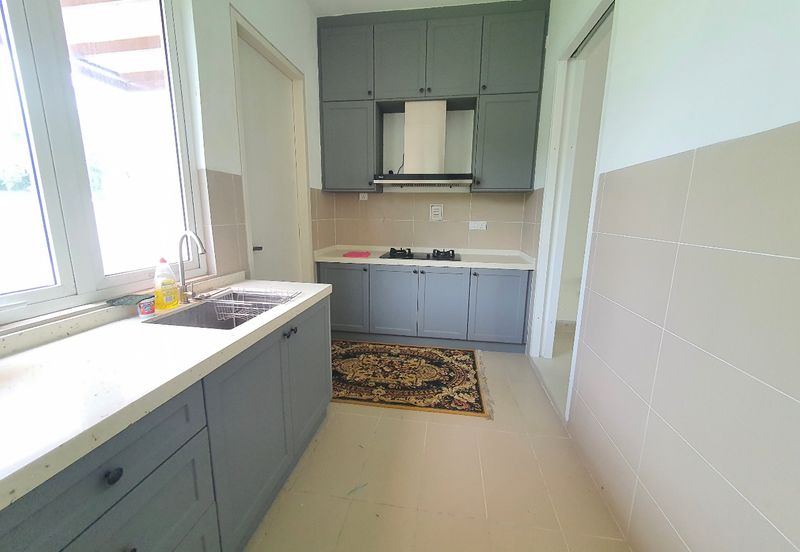 Duta Villa, Presint 14