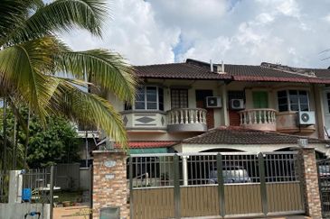 Bandar Tun Hussein Onn