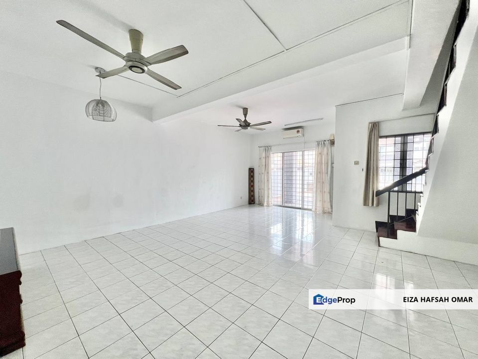 Flexible Deposit strategic Location Double Storey For Sale , Selangor, Puncak Jalil